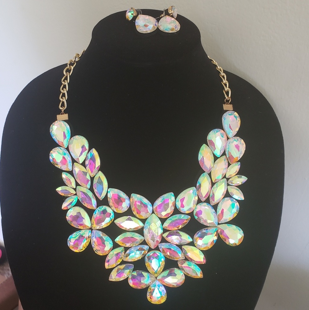 JEWELED SET